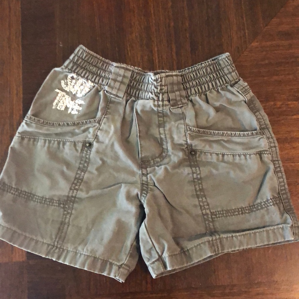 “Surf Time” shorts!